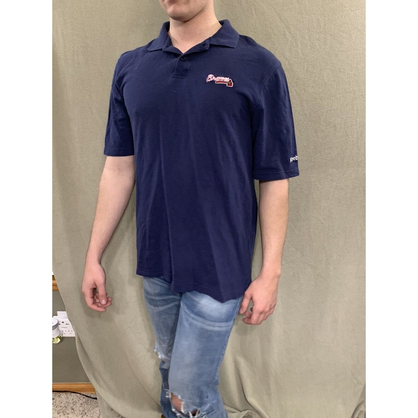 Men’s Medium Atlanta Braves Reebok Polo Shirt
