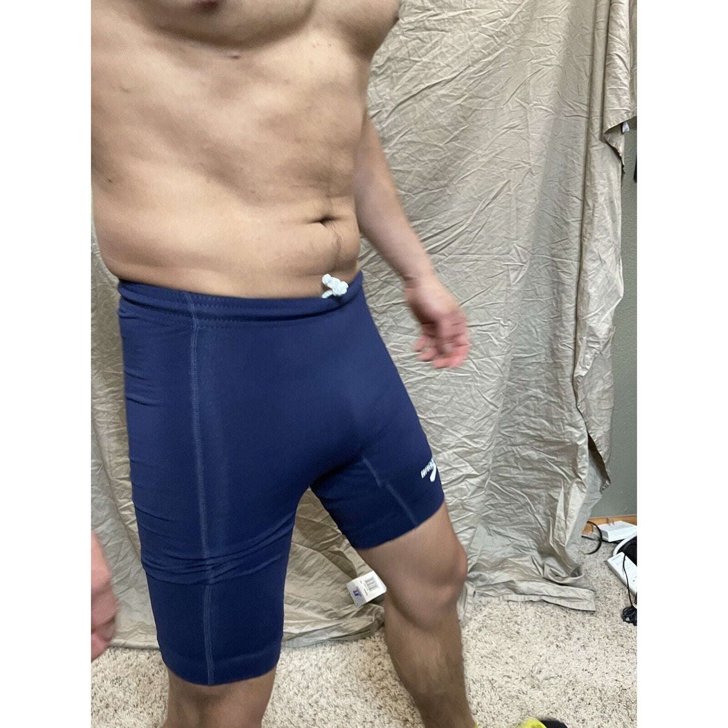Men's brooks nylon spandex Navy Blue small compression shorts