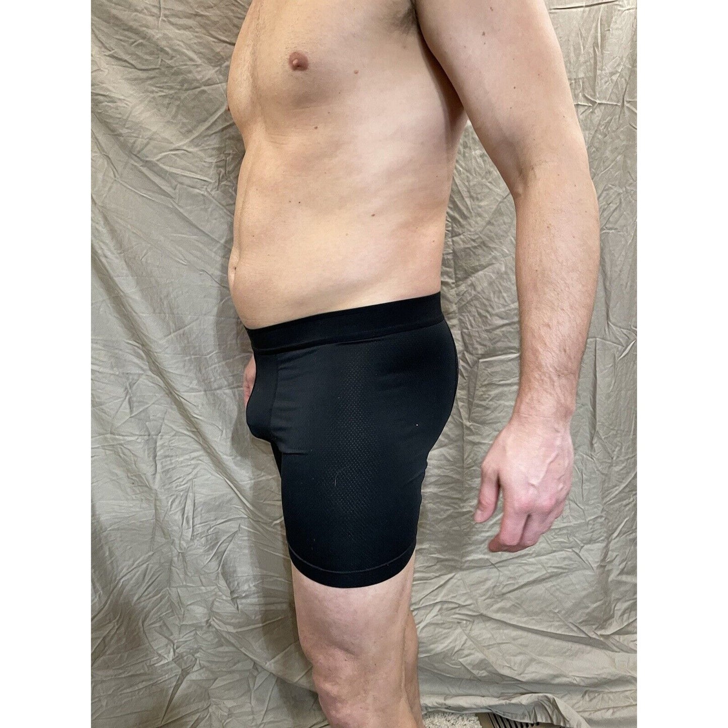 men's black athletic works large compression shorts