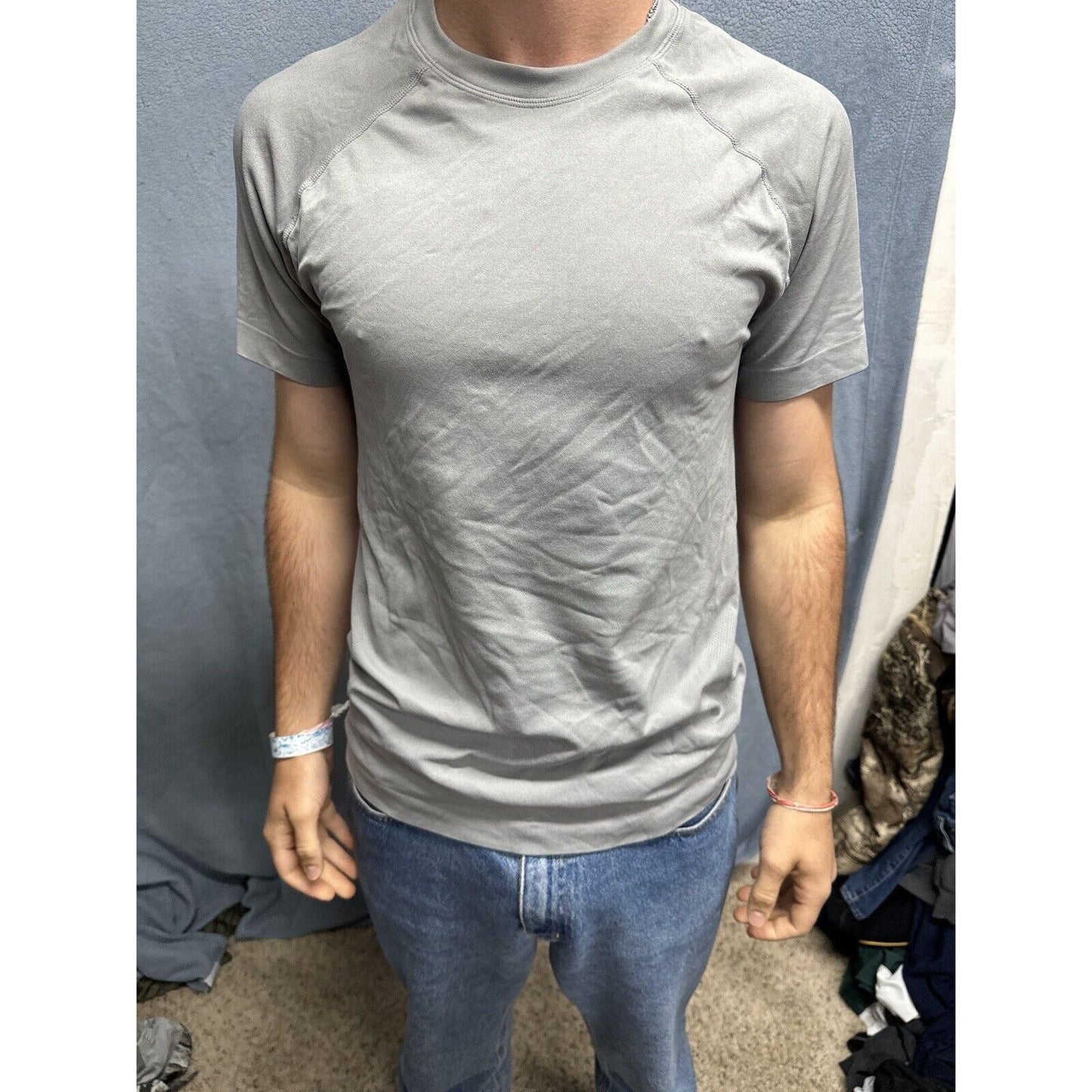 Gray Small Nylon Polyester Short Sleeve Athletic Shirt