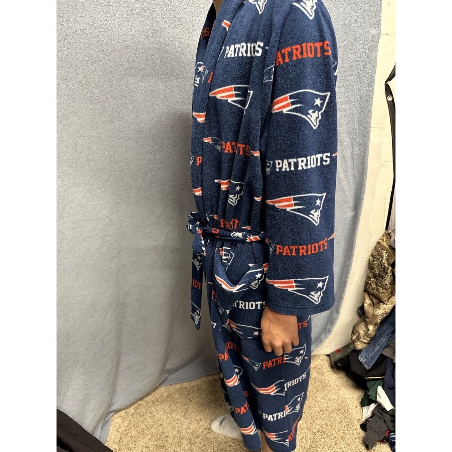 Men’s New England Patriots Team NFL Apparel Sleepwear One Size Fits Most Robe