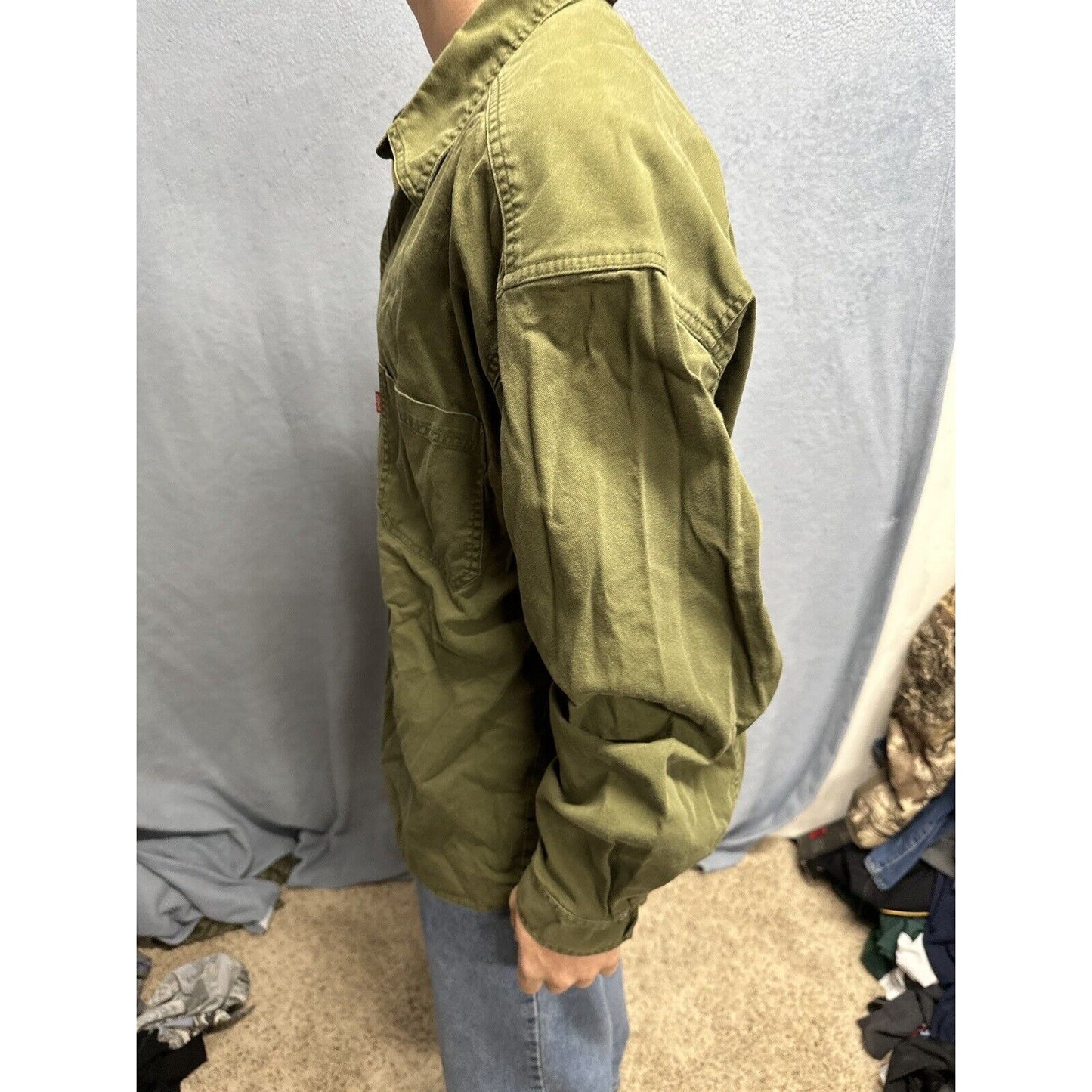 Men’s Drab Olive Green Levi’s Loose Fit Xl Cotton Button Up Long Sleeve Shirt
