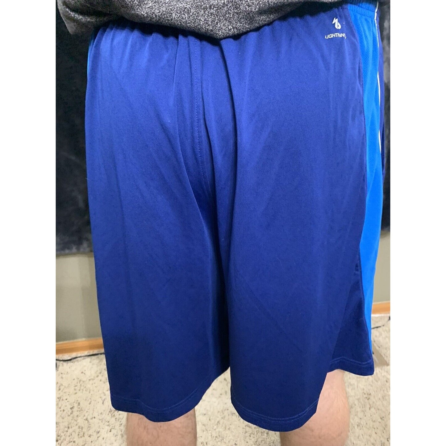 Men’s New Balance Large Blue Workout Exercise Shorts With Pockets