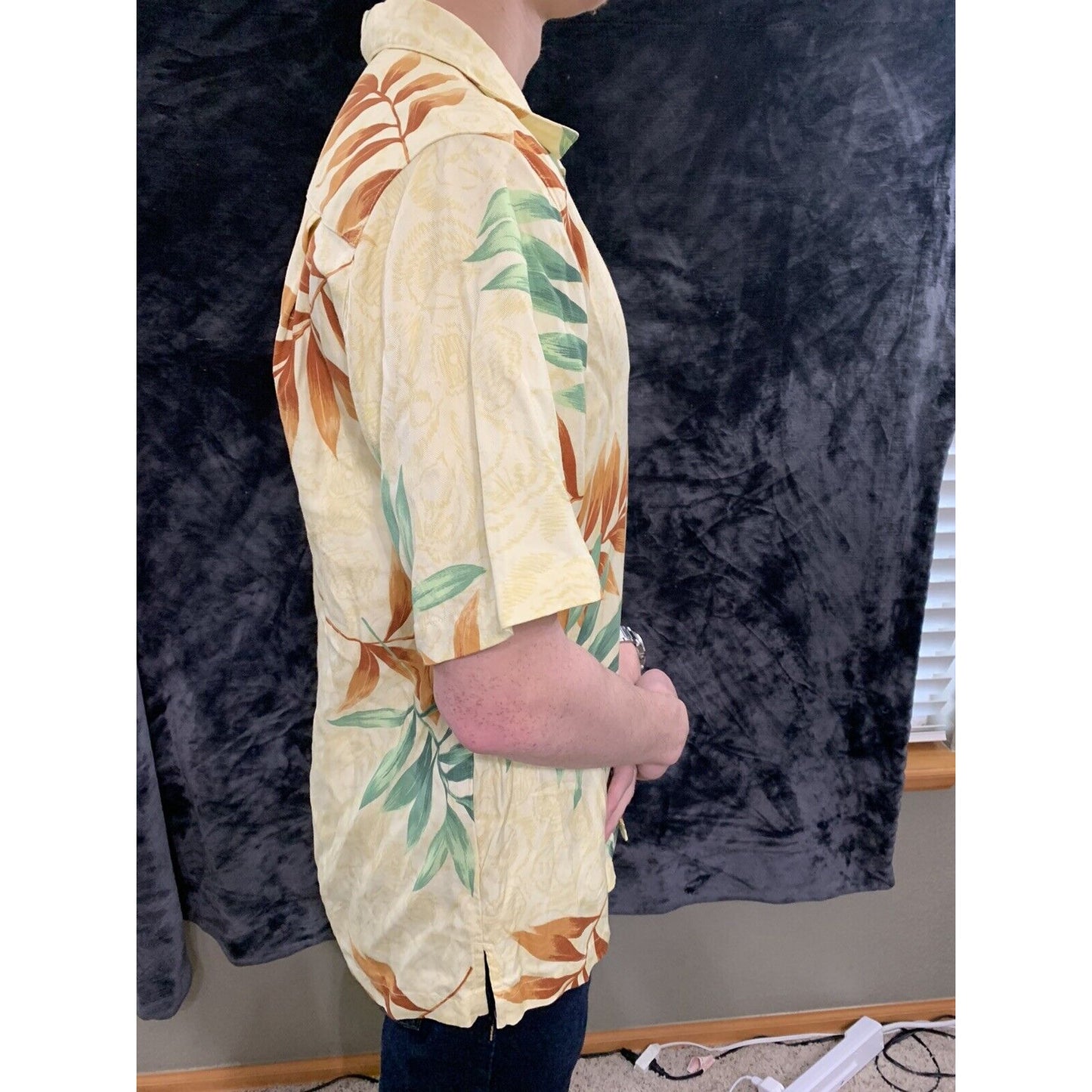 Havana Jacks Cafe Hawaiian Shirt Medium Beige Palms Floral