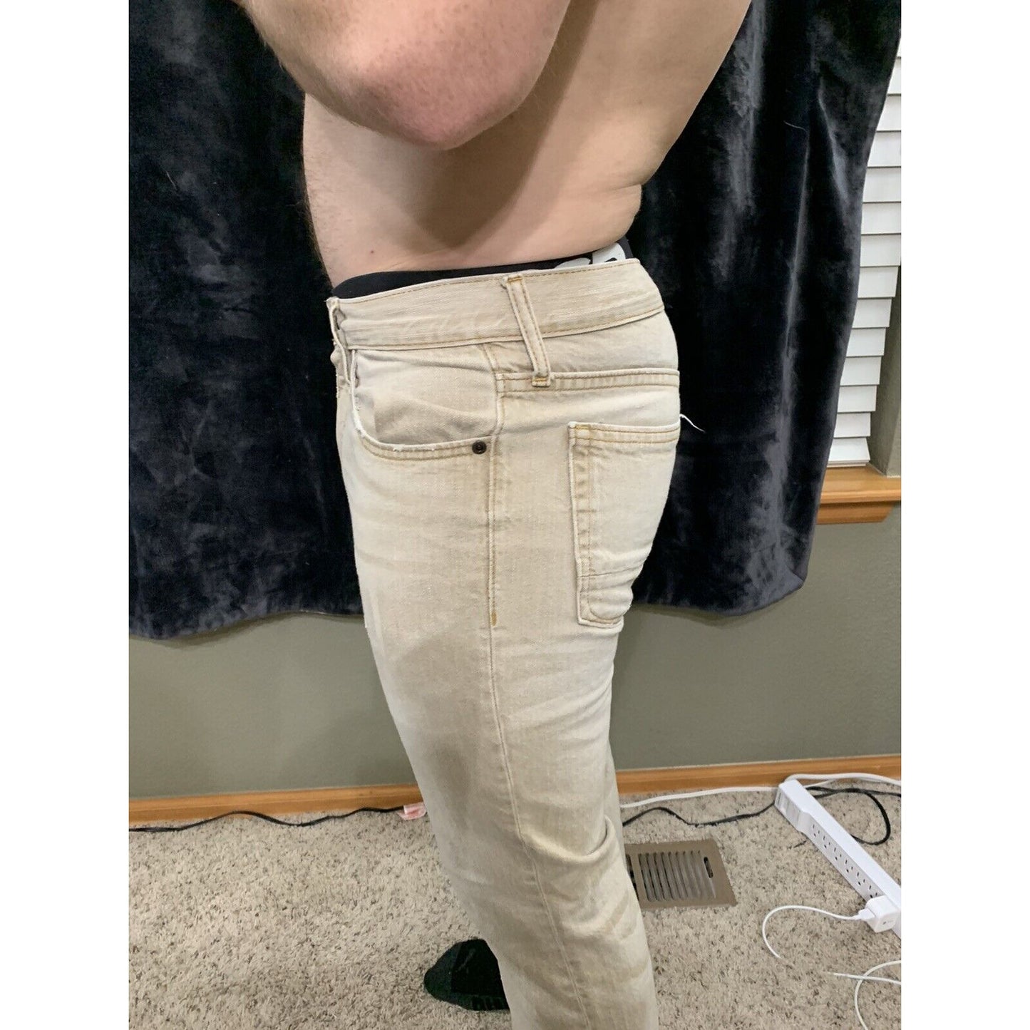 Old Navy Famous Jeans Tan 31 X 30 Men’s Pants