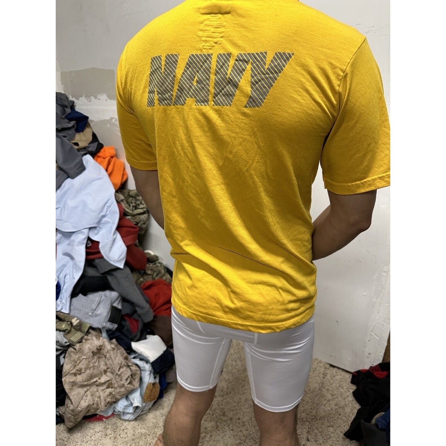 Men’s US Navy Small Yellow PT Physical Fitness Uniform Shirt Short Sleeves