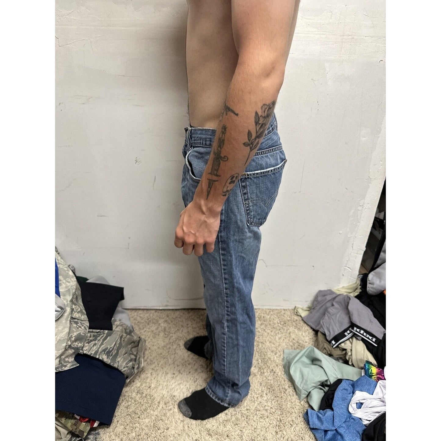 Men’s Levi’s 559 Blue Jeans 33 X 32