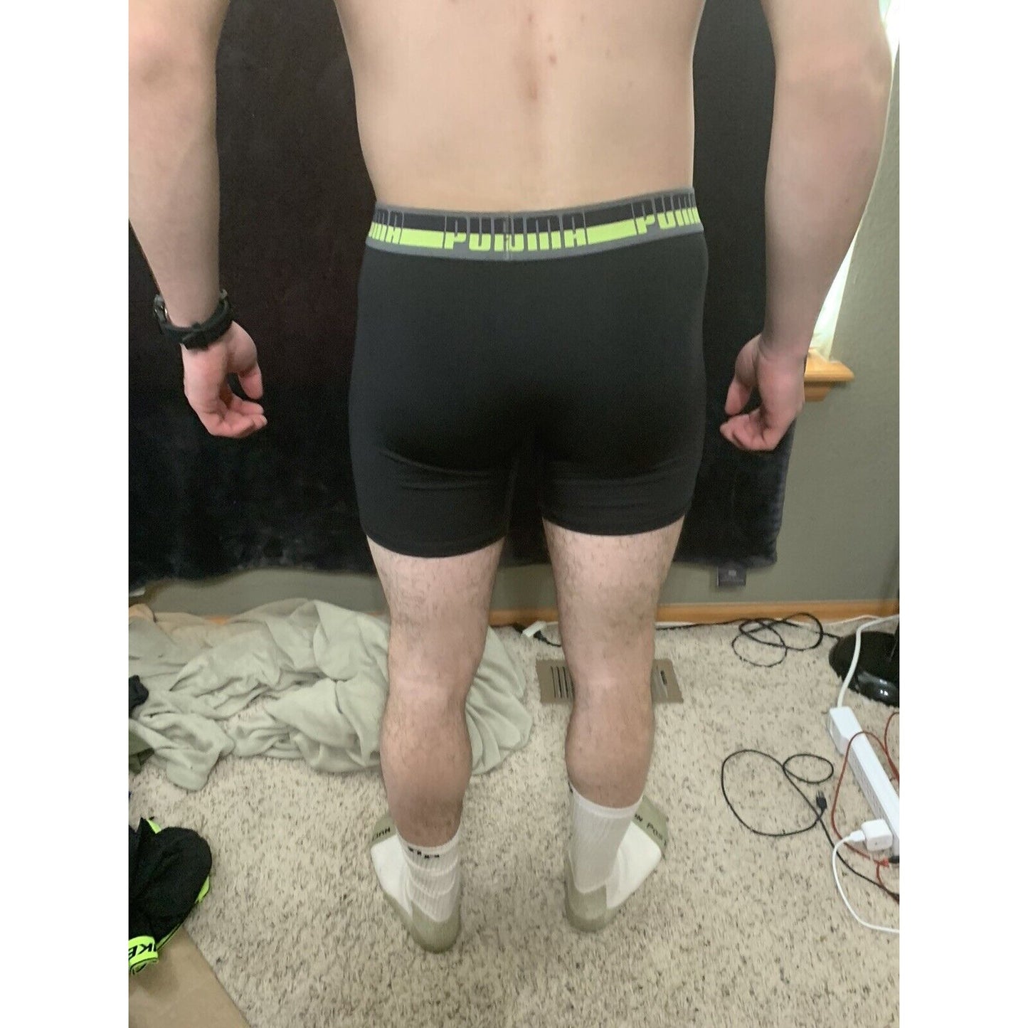 Puma Men’s Black Compression Shorts Medium 15% Spandex Yellow & Black Band