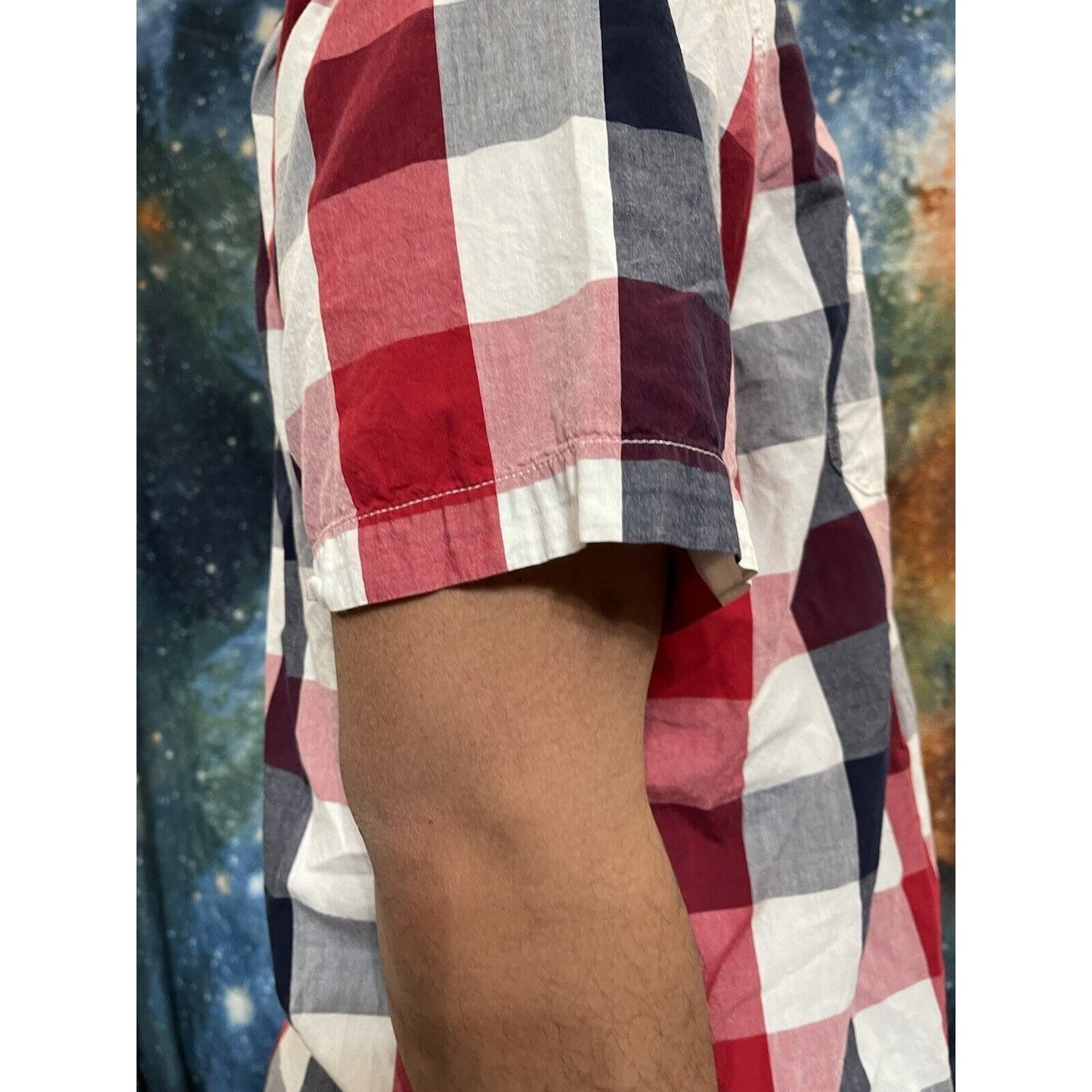 Old Navy XL Regular Fit Coupe Standard plaid red white blue button up shirt