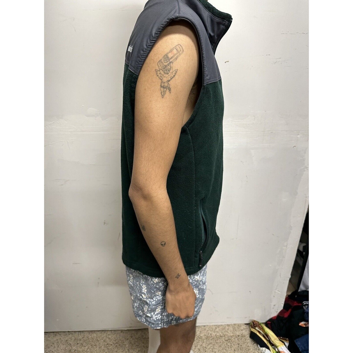 Men’s Large Green Solaris Sleeveless Vest Full Zip