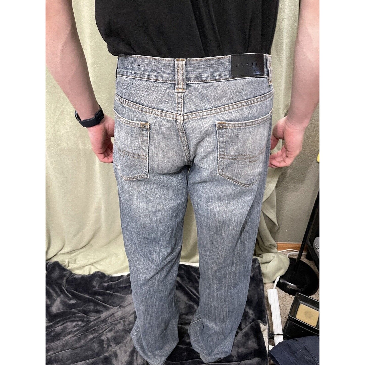 Axcess Clairborne Blue jeans men's straight fit 32 x 32 good condition