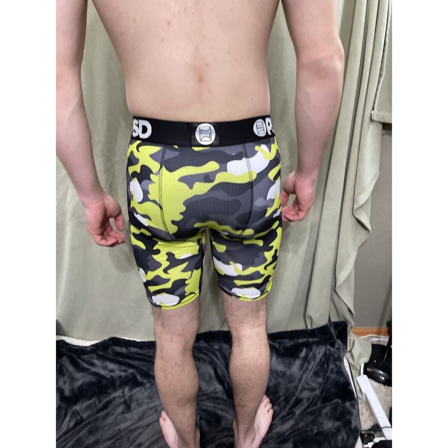 Men’s PSD Compression Shorts Neon Warface Mouth Medium Camo New