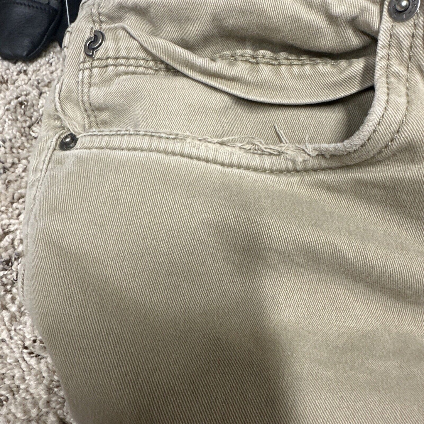 Men’s Khaki Denizen Levi’s 231 Athletic Fit 32”x32”
