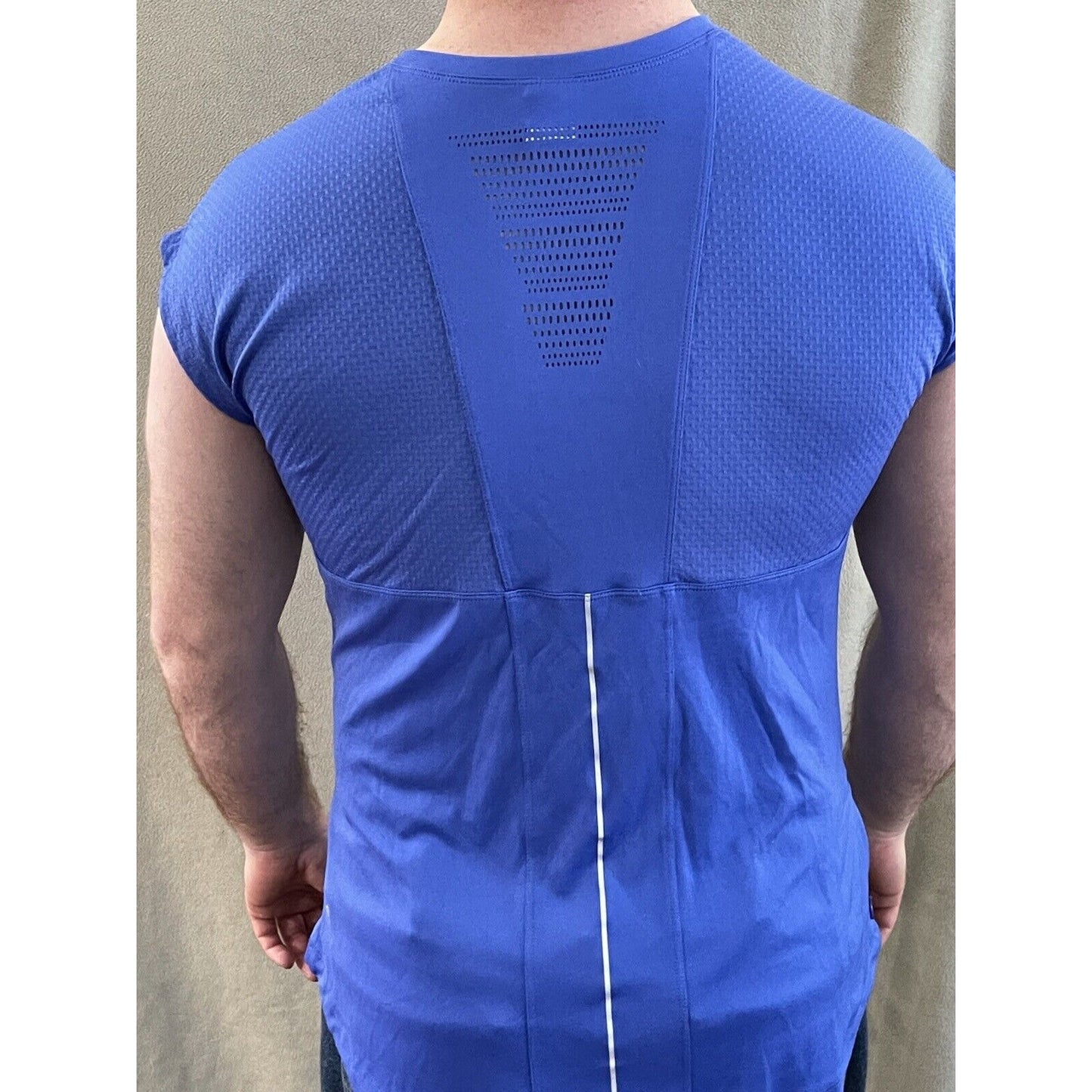 Men’s royal blue large Champion Muscle Tee sleeveless ventilated