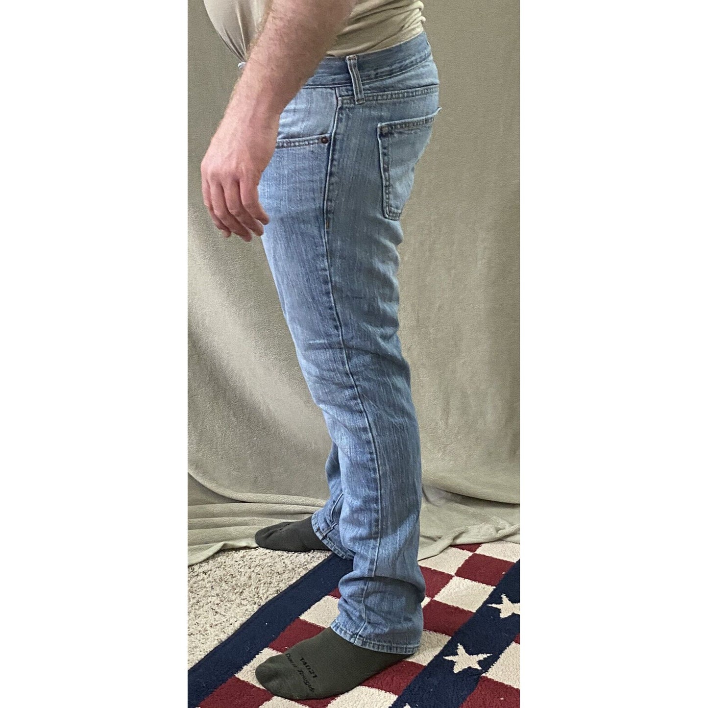Old Navy Slim Men’s Size 34x32 Light-wash Denim Cotton Jeans