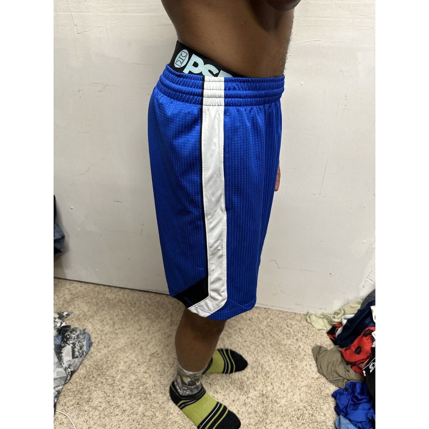Men’s Blue Nike With Pockets Small Athletic Shorts