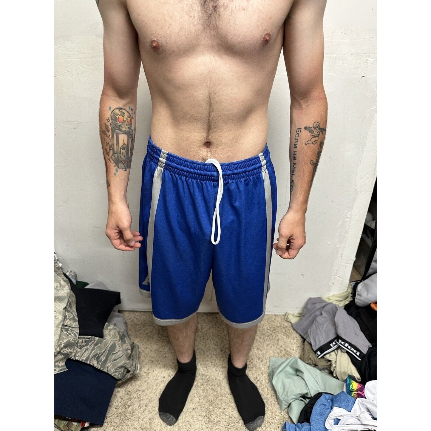 Men’s Blue Nike Medium Shorts Athletic No Pockets