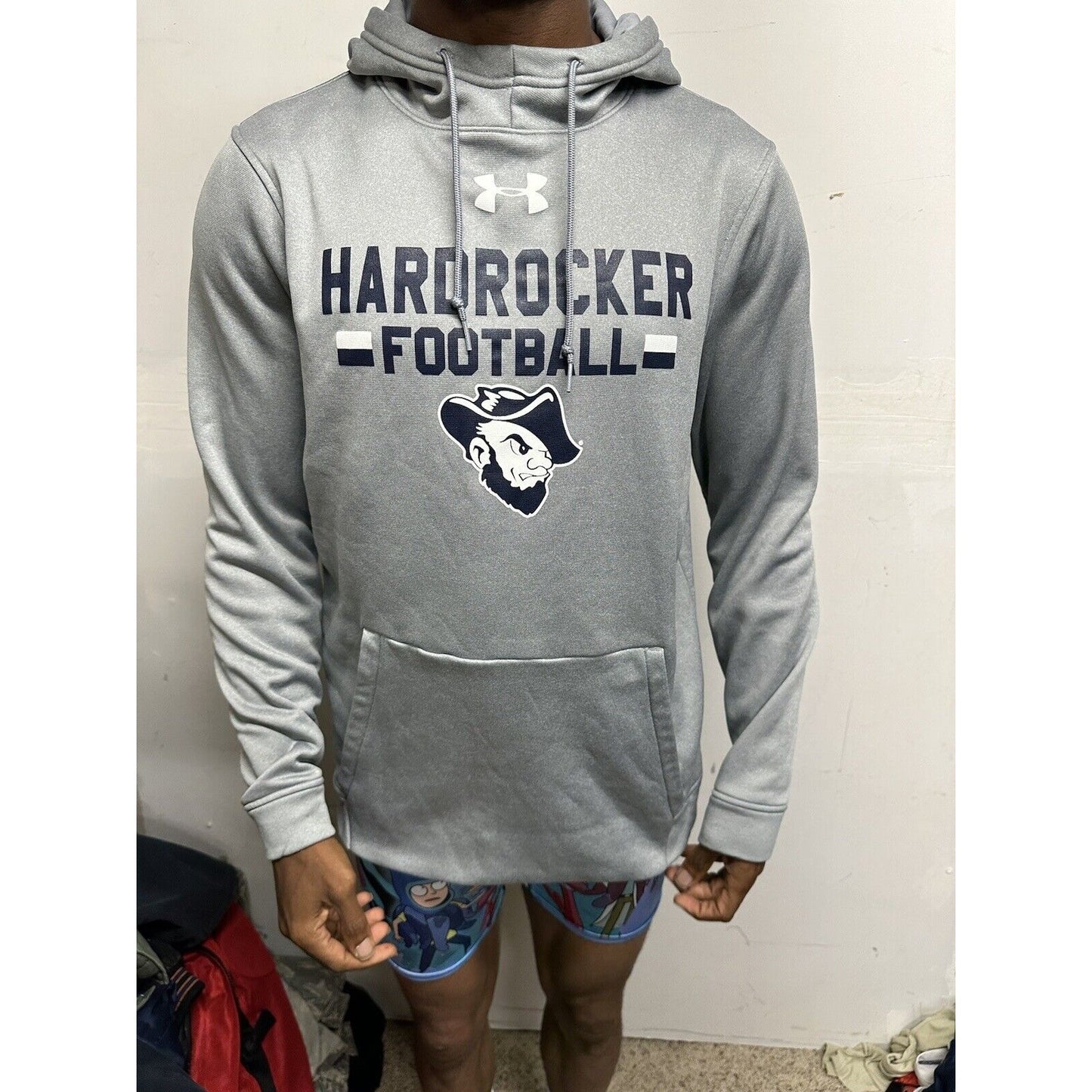 Men’s Gray Under Armoyr Medium Cold Gear Loose Hoodie Hardrocker Football