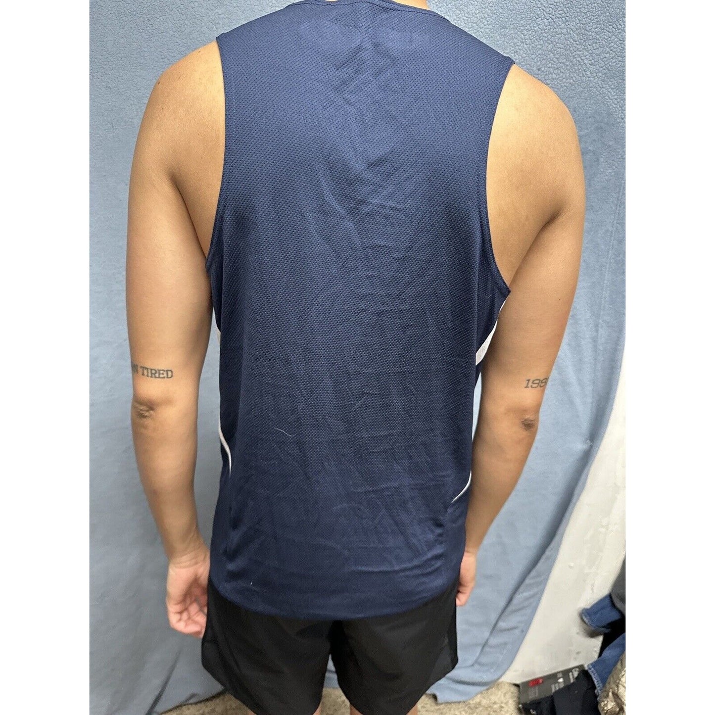 Men’s Blue Under Armour Muscle Shirt Tank Top Shirt Large