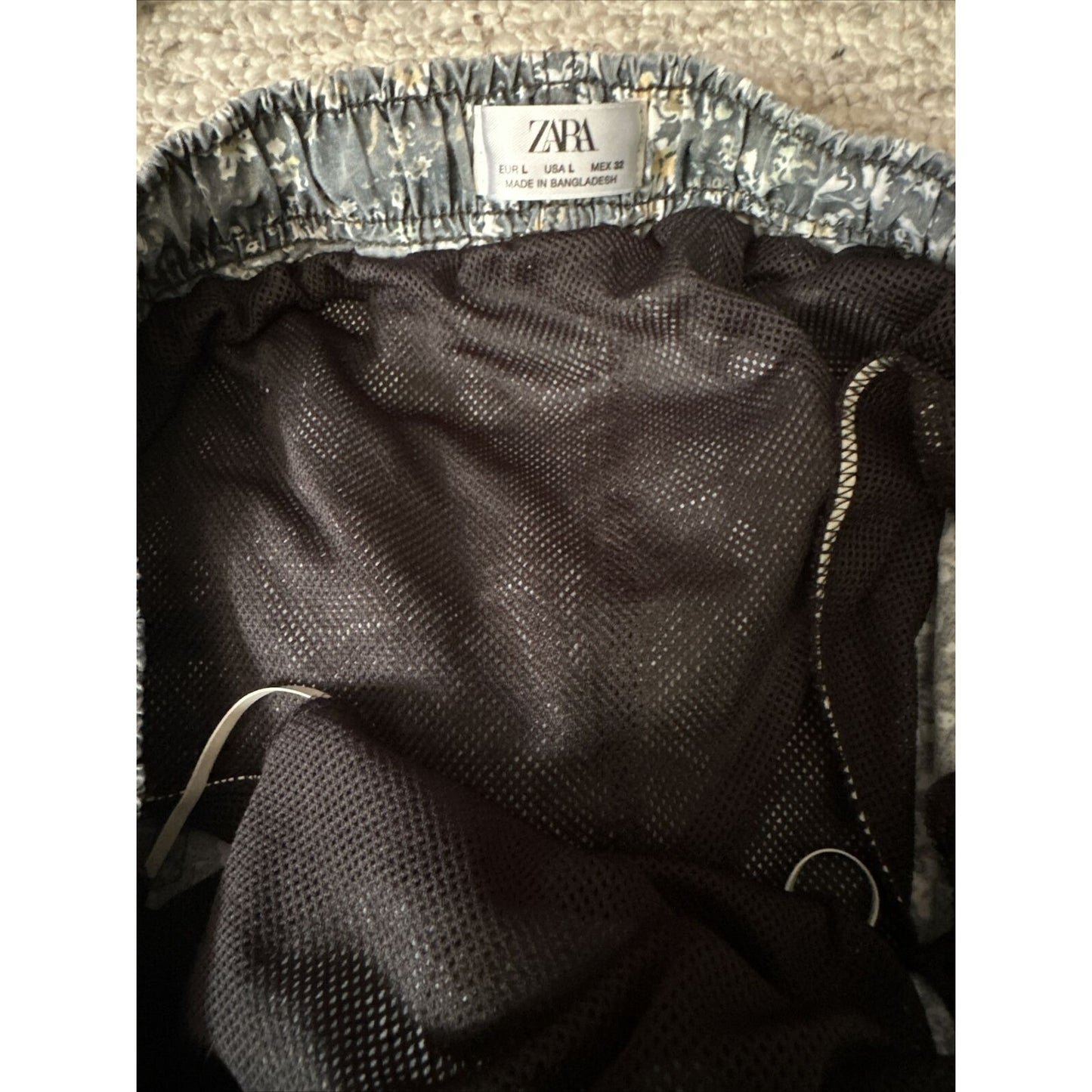 Men’s Large Zara Gray Floral Shorts