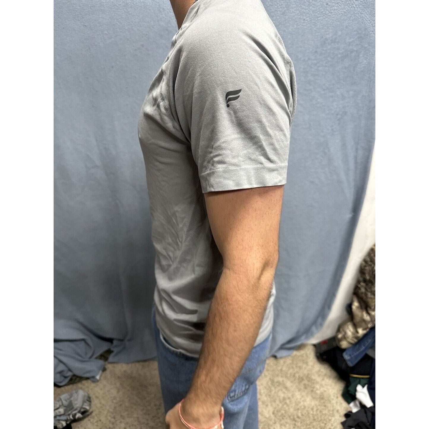 Gray Small Nylon Polyester Short Sleeve Athletic Shirt