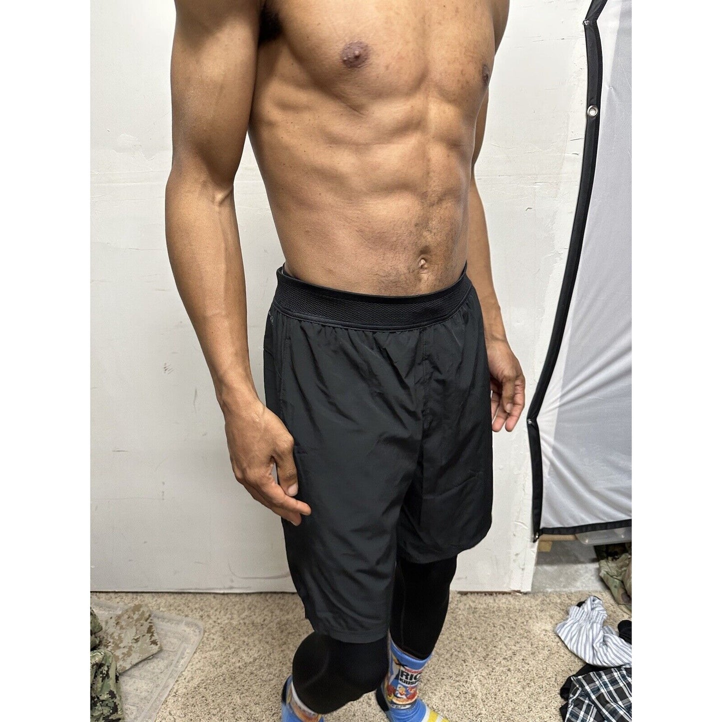 Men’s Russell Medium Training Fit Intellifresh Athletic Pants w/leggings