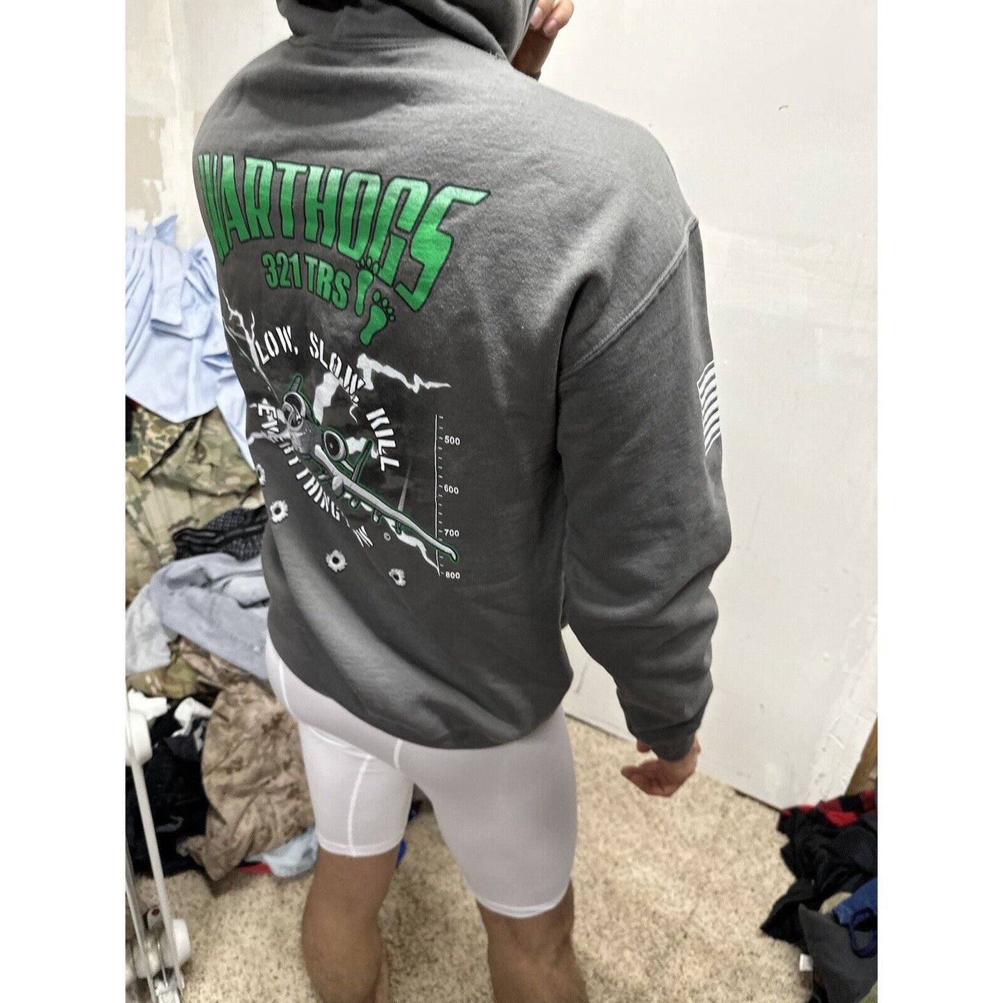 Men’s Gray CMSGT Hackney Training Complex Lackland AFB TX Gildan Medium Hoodie