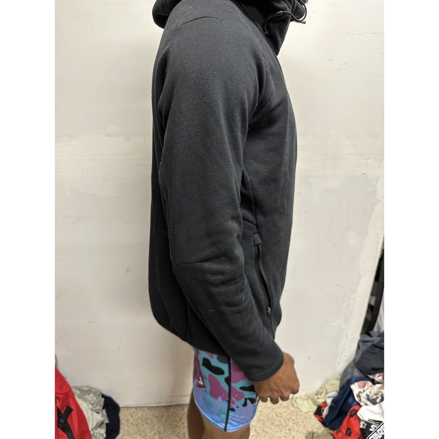Men’s Black Kuhl Medium Zip Up Hoodie Born In The Mountains