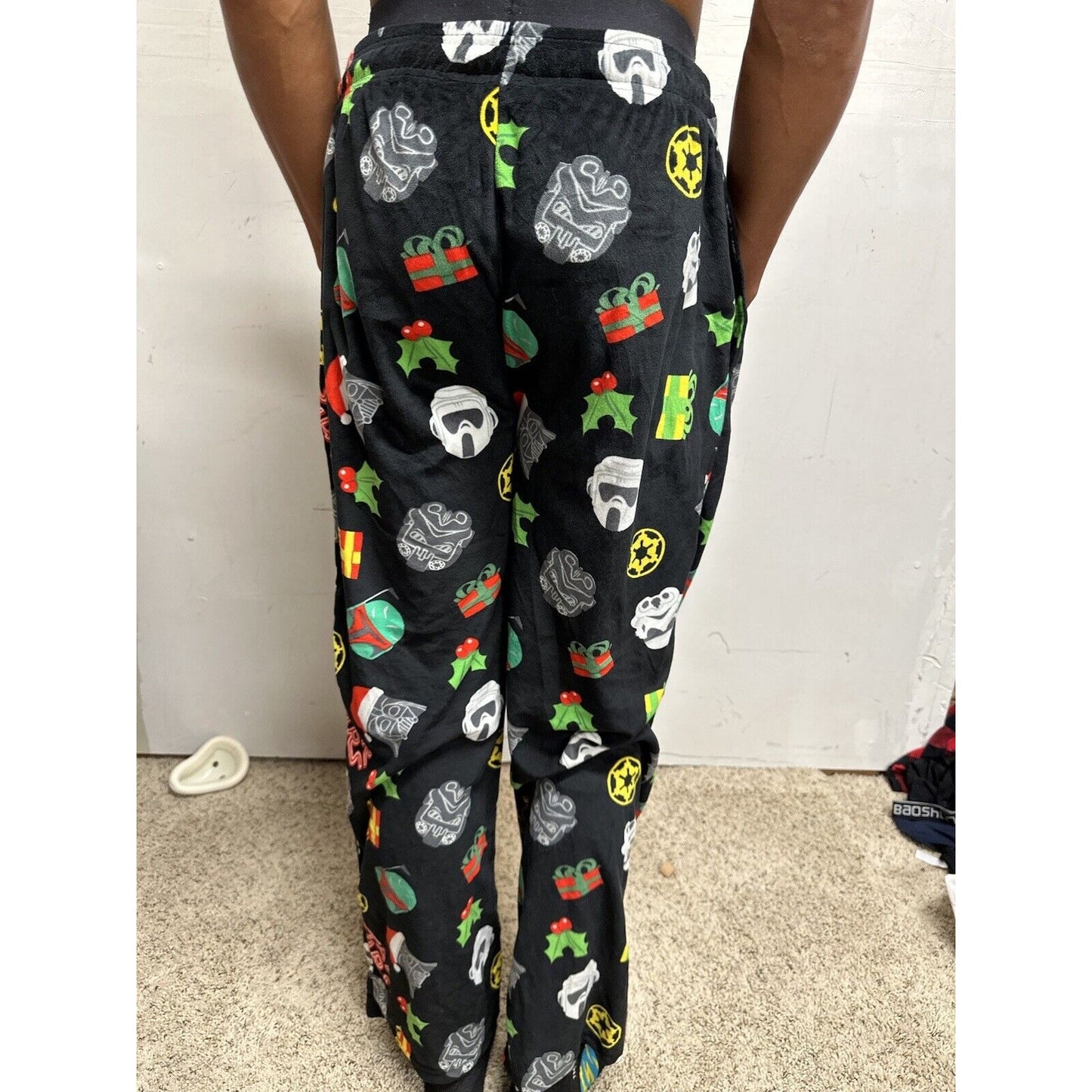 Men’s Star Wars Christmas Lounge Pants Sleepwear Medium Vader In Santa Hat