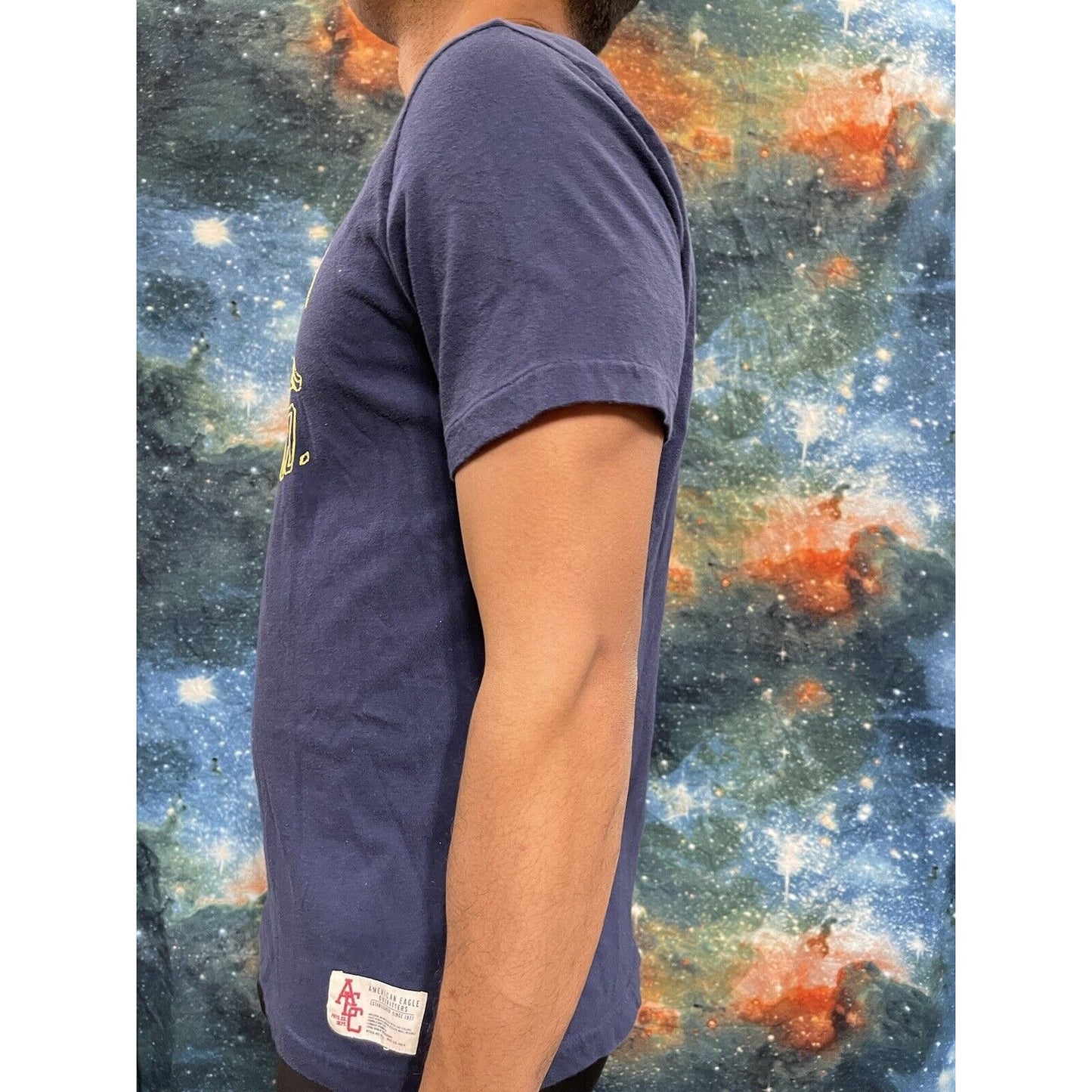 Men’s AE Athletics Navy Blue T Shirt medium