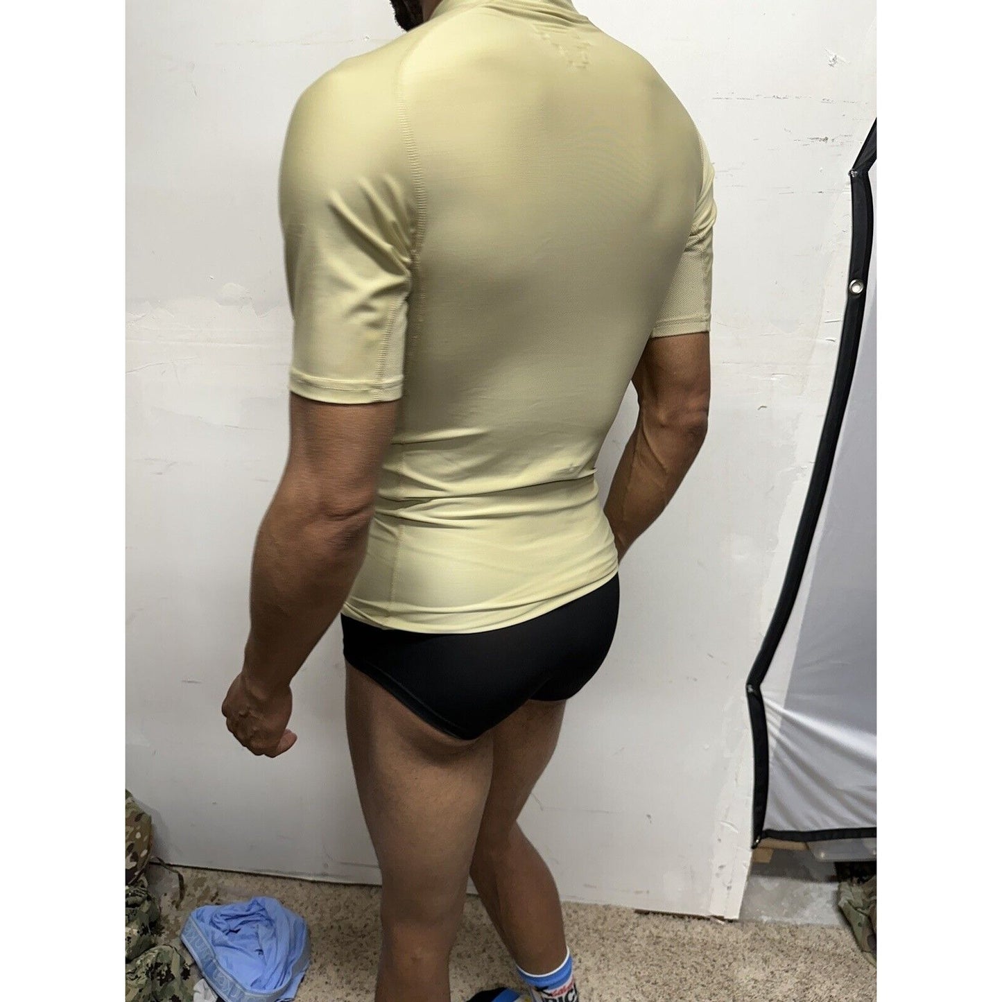 Men’s Military Tan 5.11 Tactical Series Medium 20% Spandex muscle shirt
