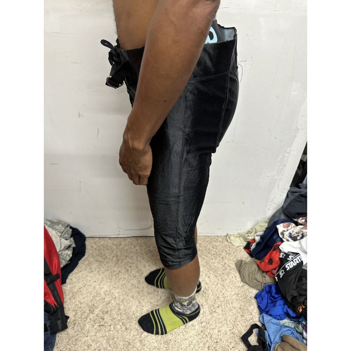 Men’s Black Xl 34-36 Football Pants One Snap Missing