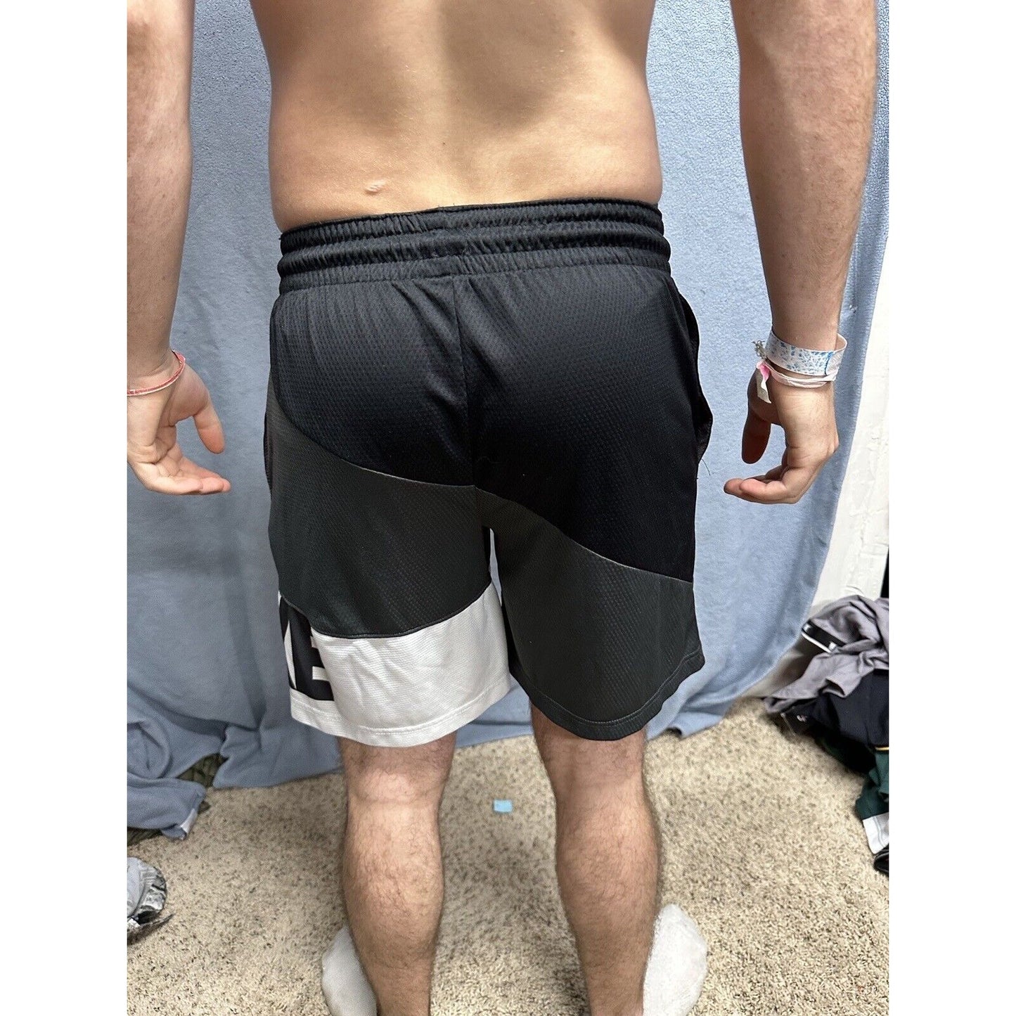 Men’s Nike Black Gray White Small Dri Fit Shorts With Pockets