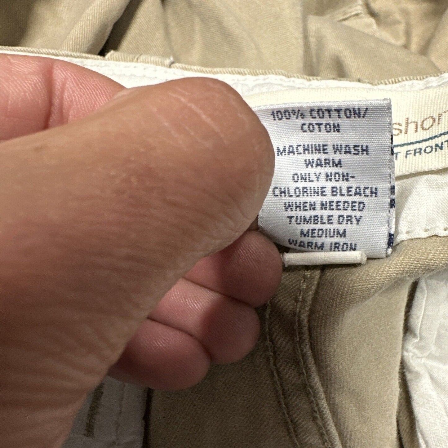 Men’s Khaki Gap Rugged Short Flat Front Shorts Size 36