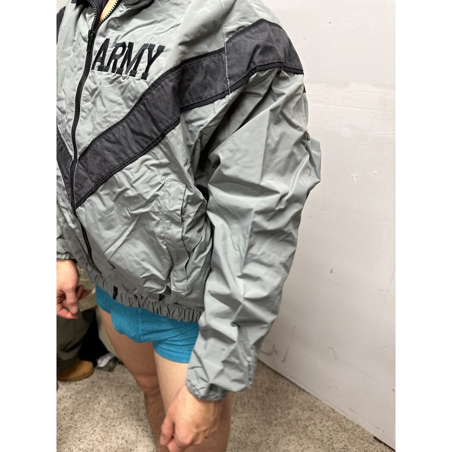 Men’s Army Pt Gray Jacket Small Long Uniform Top