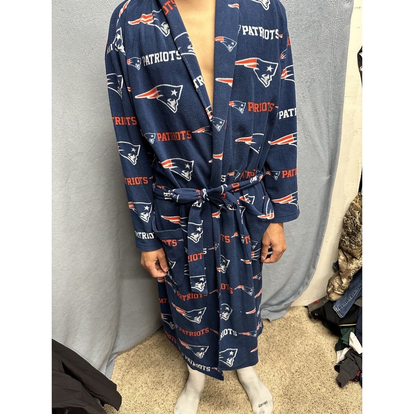 Men’s New England Patriots Team NFL Apparel Sleepwear One Size Fits Most Robe