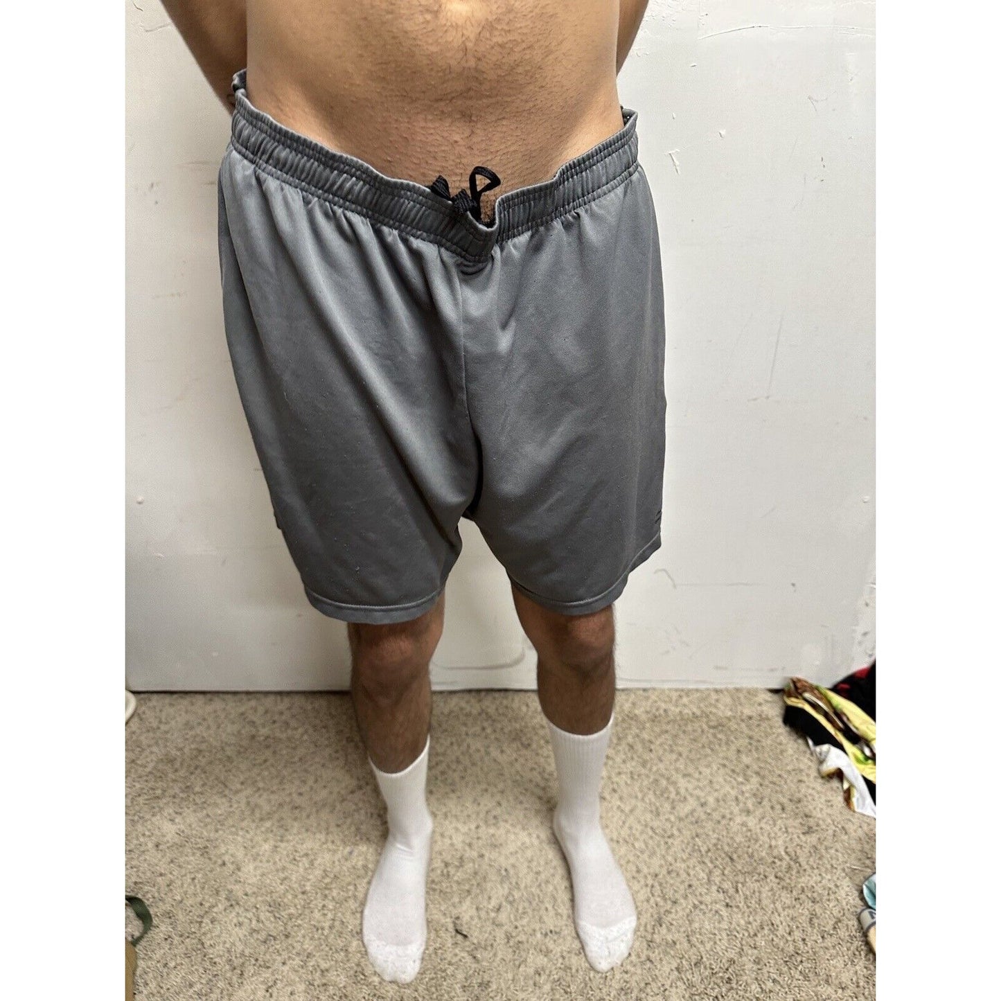 Men’s Large Gray Champion Athletic Shorts