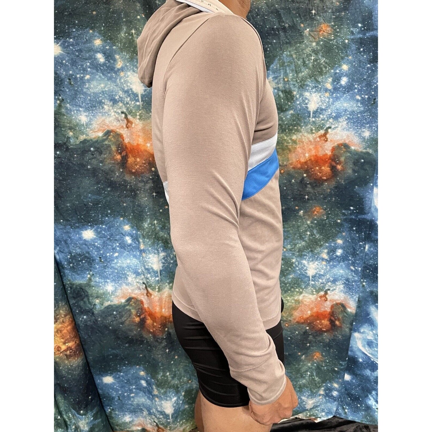 Nike Boy’s Large Gray Striped Hoodie size 12-14
