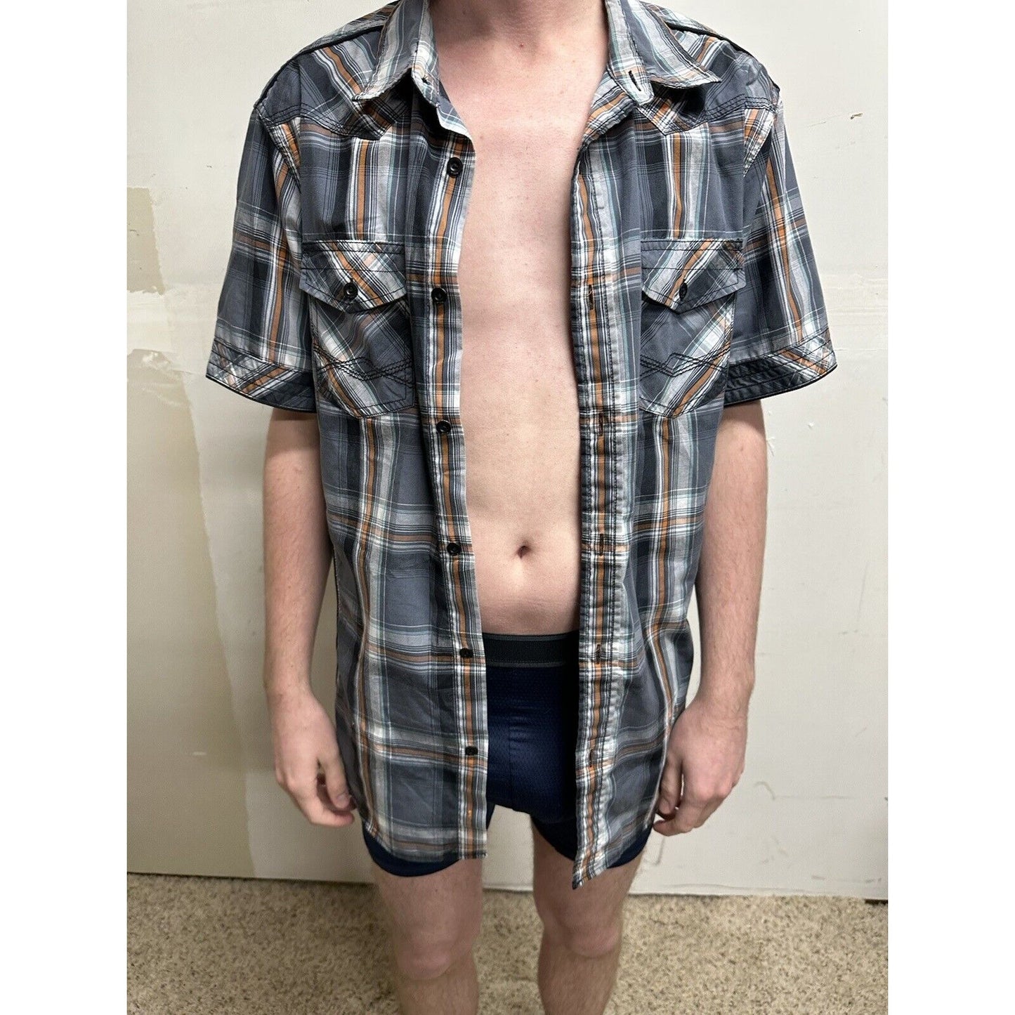 men’s button up helix large gray plaid shirt