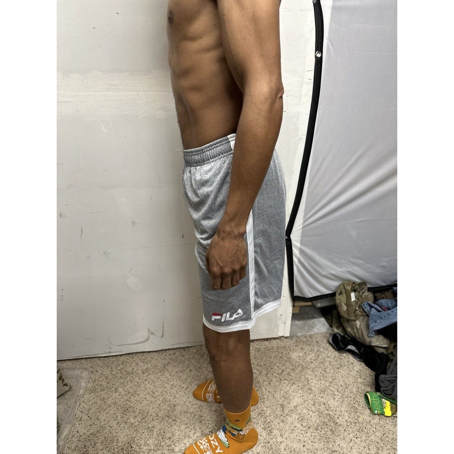 teen boy’s Fila xL Gray Athletic Shorts (18-20)