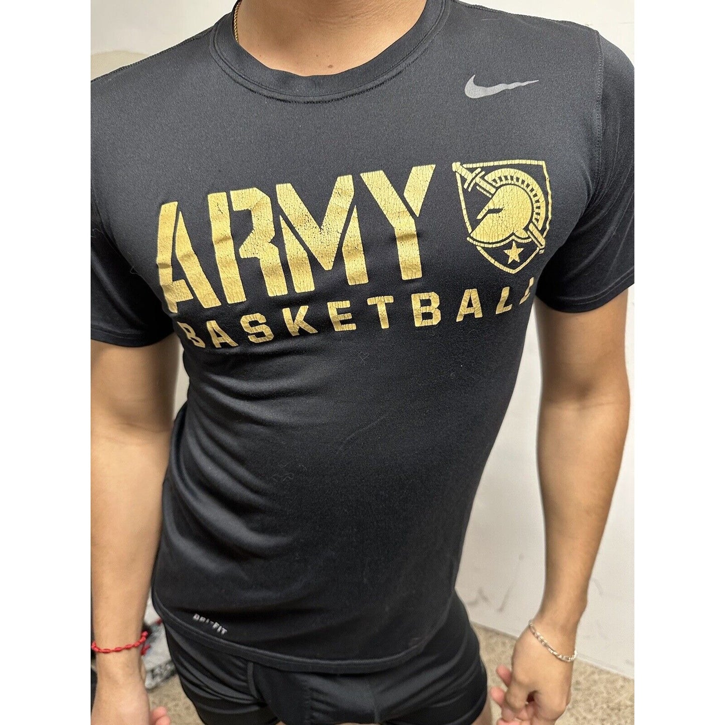 Men’s Black Army West Point Basketball Athletic Cut Small Team Tshirt Nike