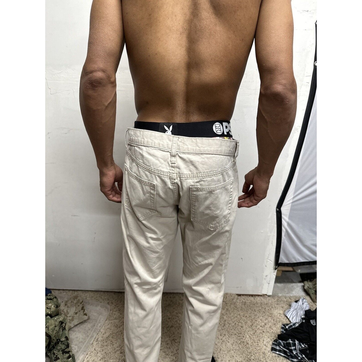 Men’s Cream / Beige Old Navy Pants 33 X 34