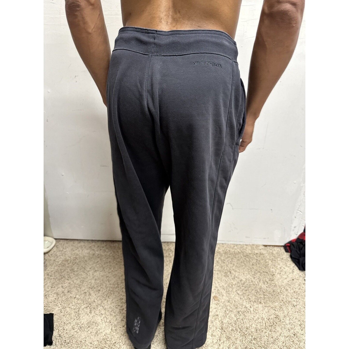 Men’s Black Medium Under Armour Storm Sweat Pants