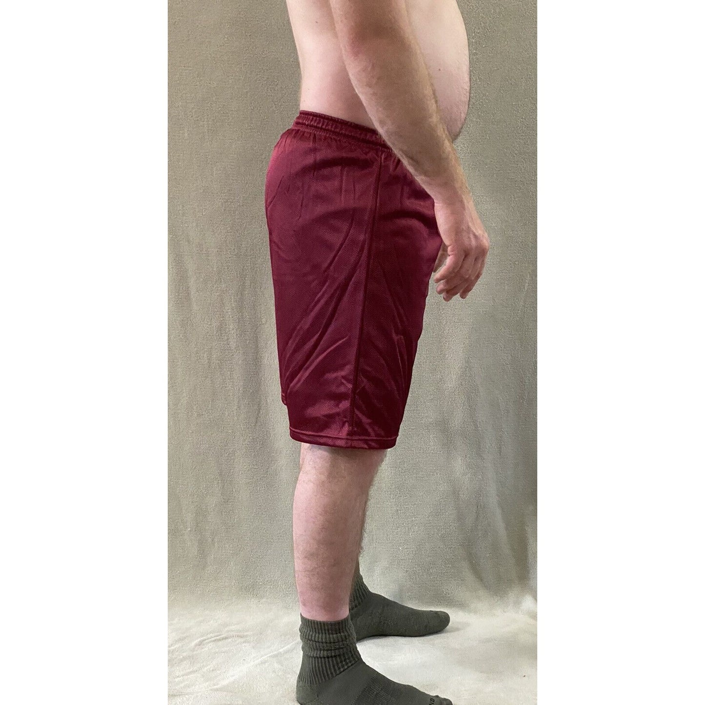 Soffe Men’s Medium Maroon Basketball Training Polyester Mesh Shorts