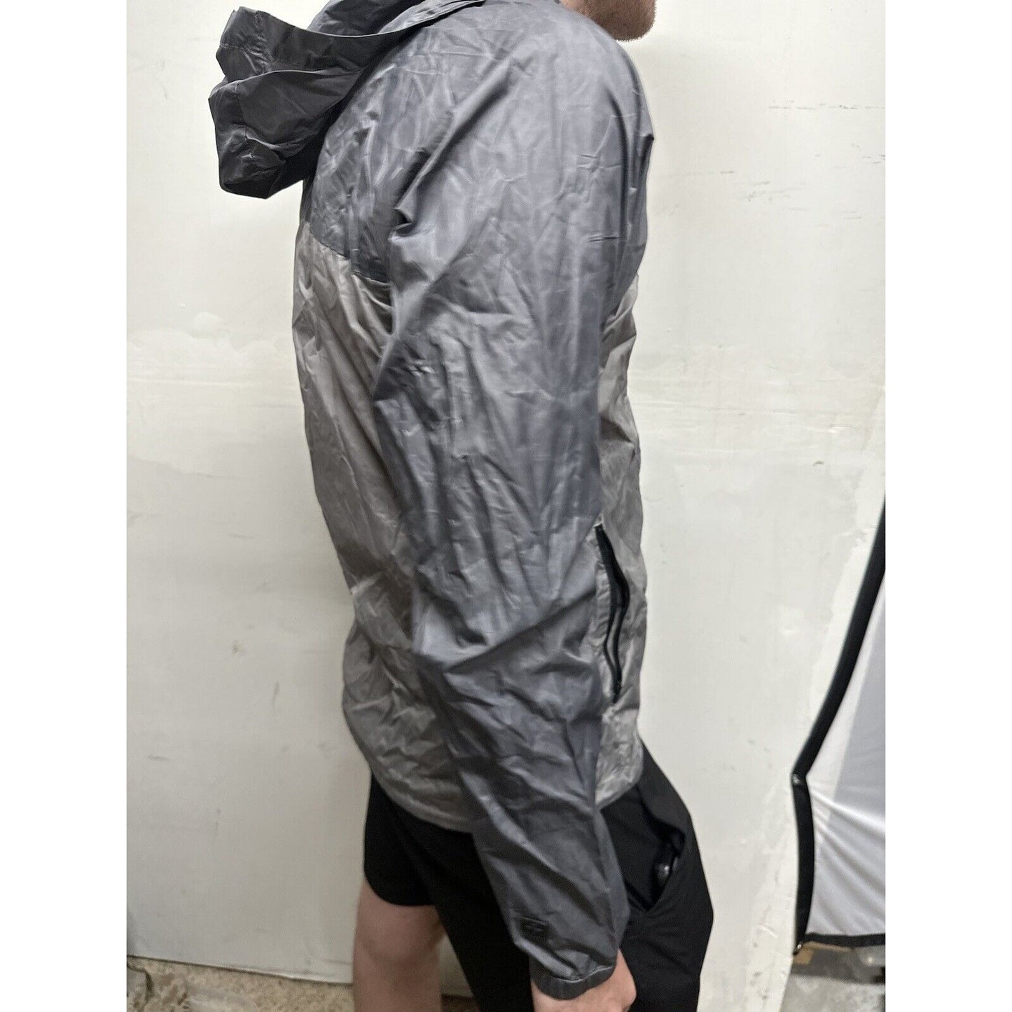 Men’s Gray Medium Tavik Modern Beach Culture Full Zip Hoodie Wind Breaker Nylon