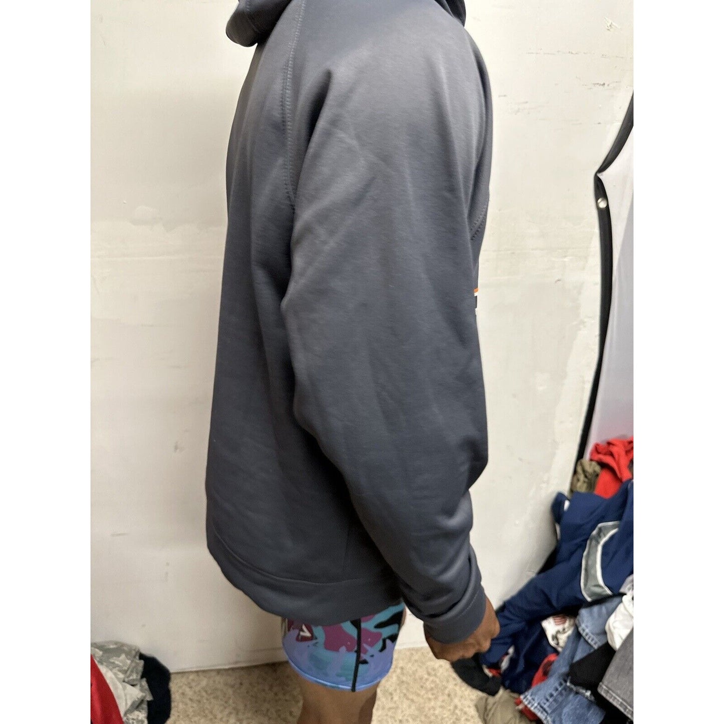 Men’s Panther Softball Gray Hoodie Pullover Large