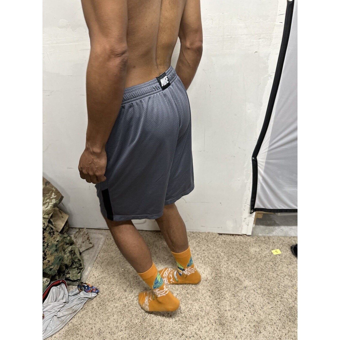Men’s Gray Nike Dri Fit Large Athletic Shorts