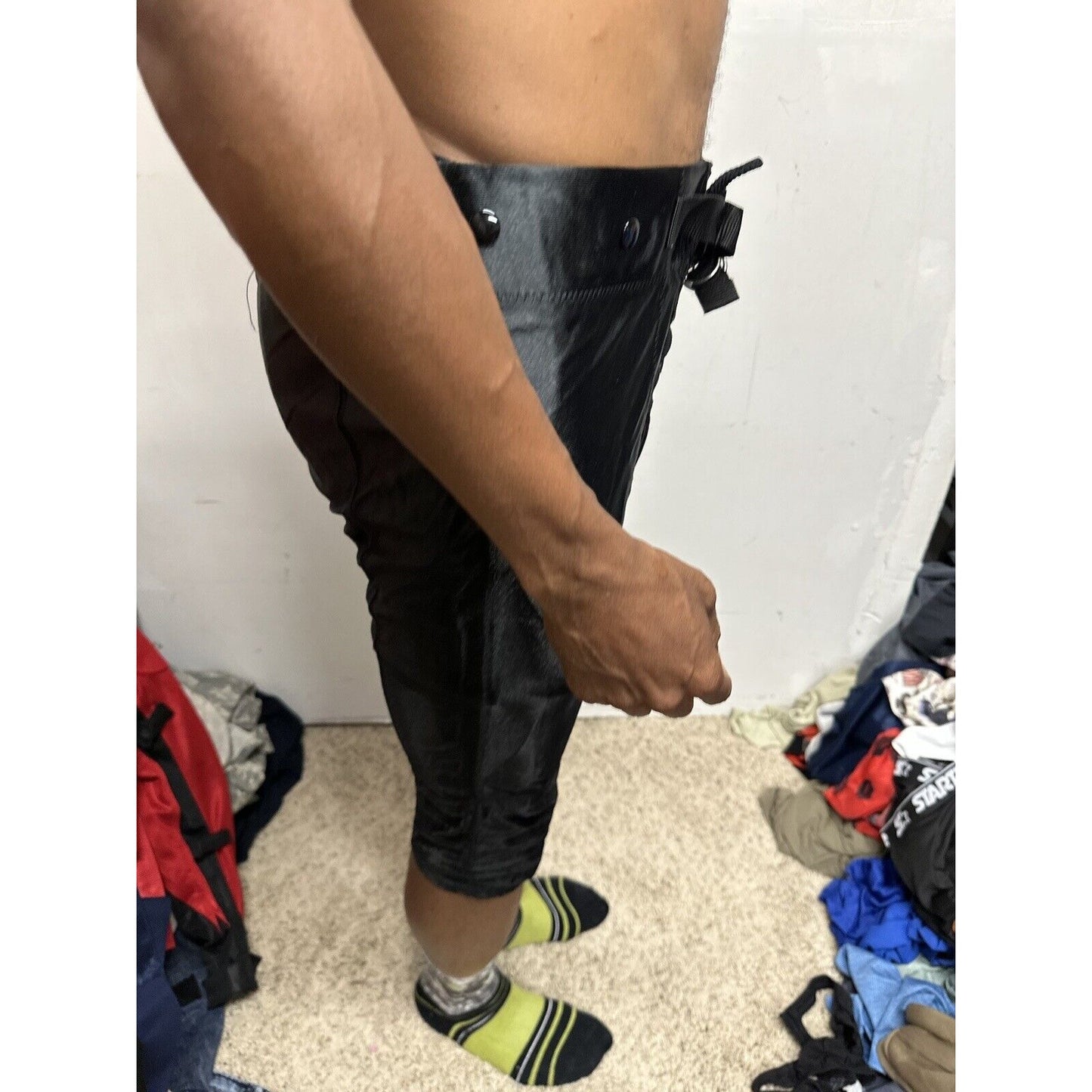 Men’s Black Xl 34-36 Football Pants One Snap Missing