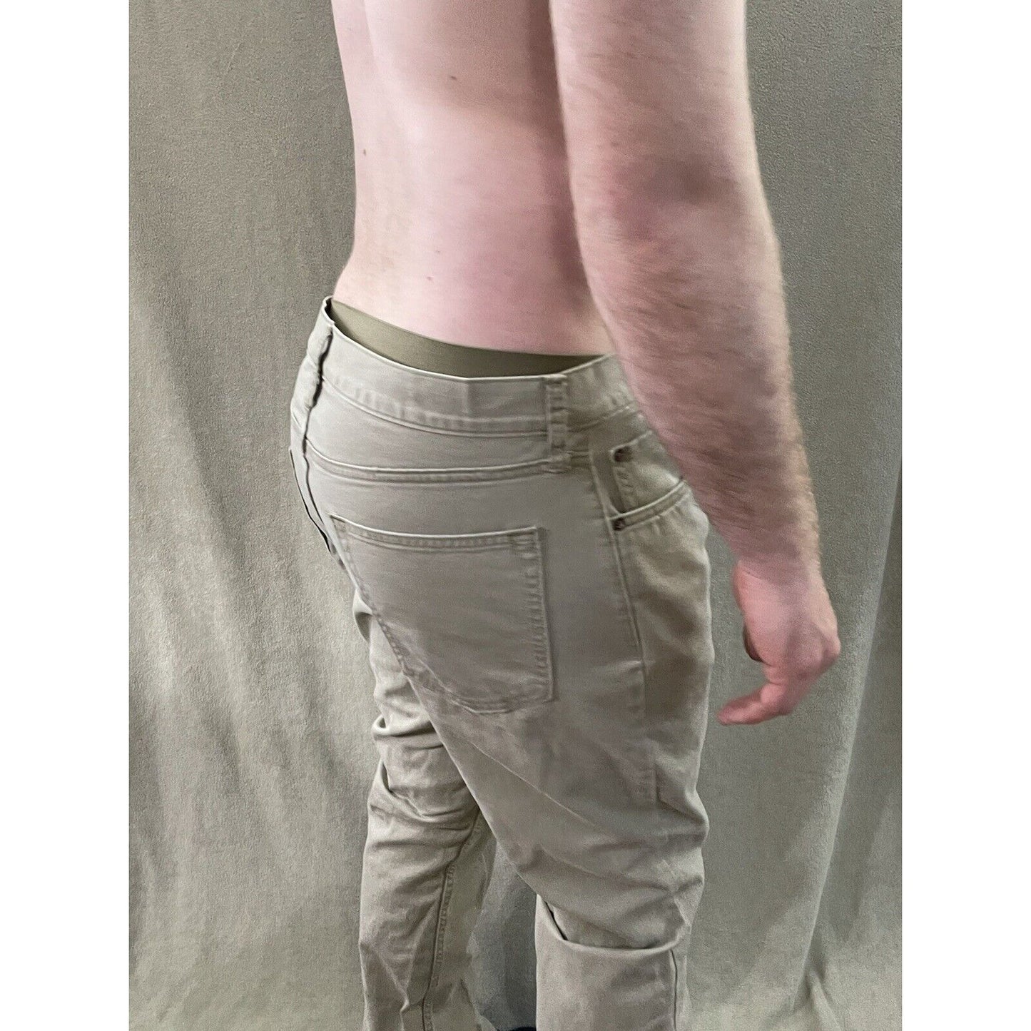 Men’s Ahtletic Cut Goodthreads 36 X 30 Khaki / Cream