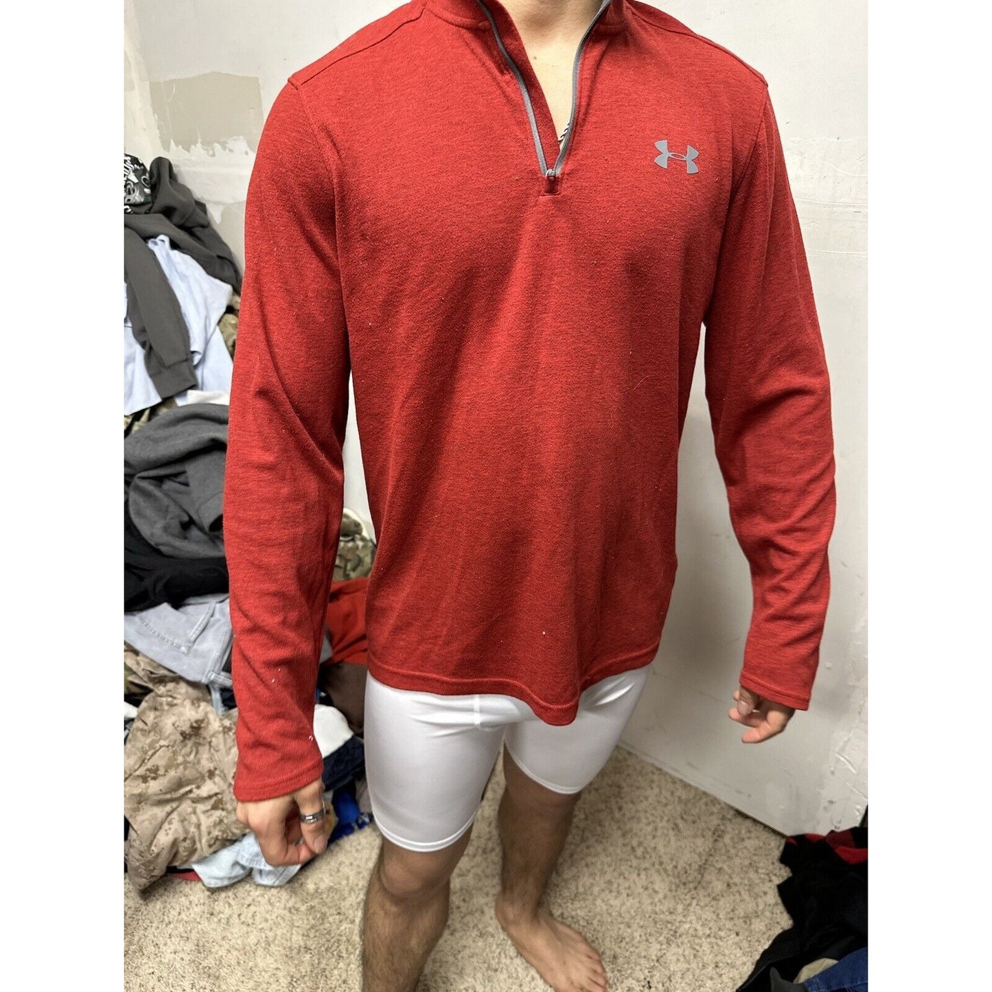 Men’s Red Loose Medium Under Armour 1/4 Zip Pull Over